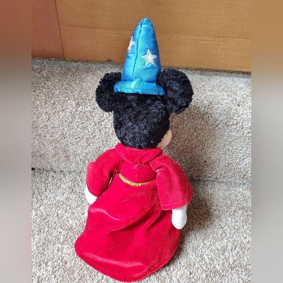 Disneyland Wizard Mickey Mouse Plush. - Picture 6 of 6